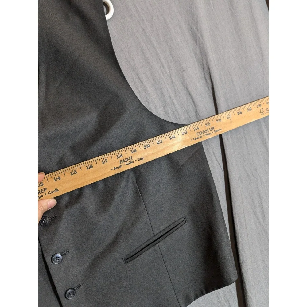 N/A type suit